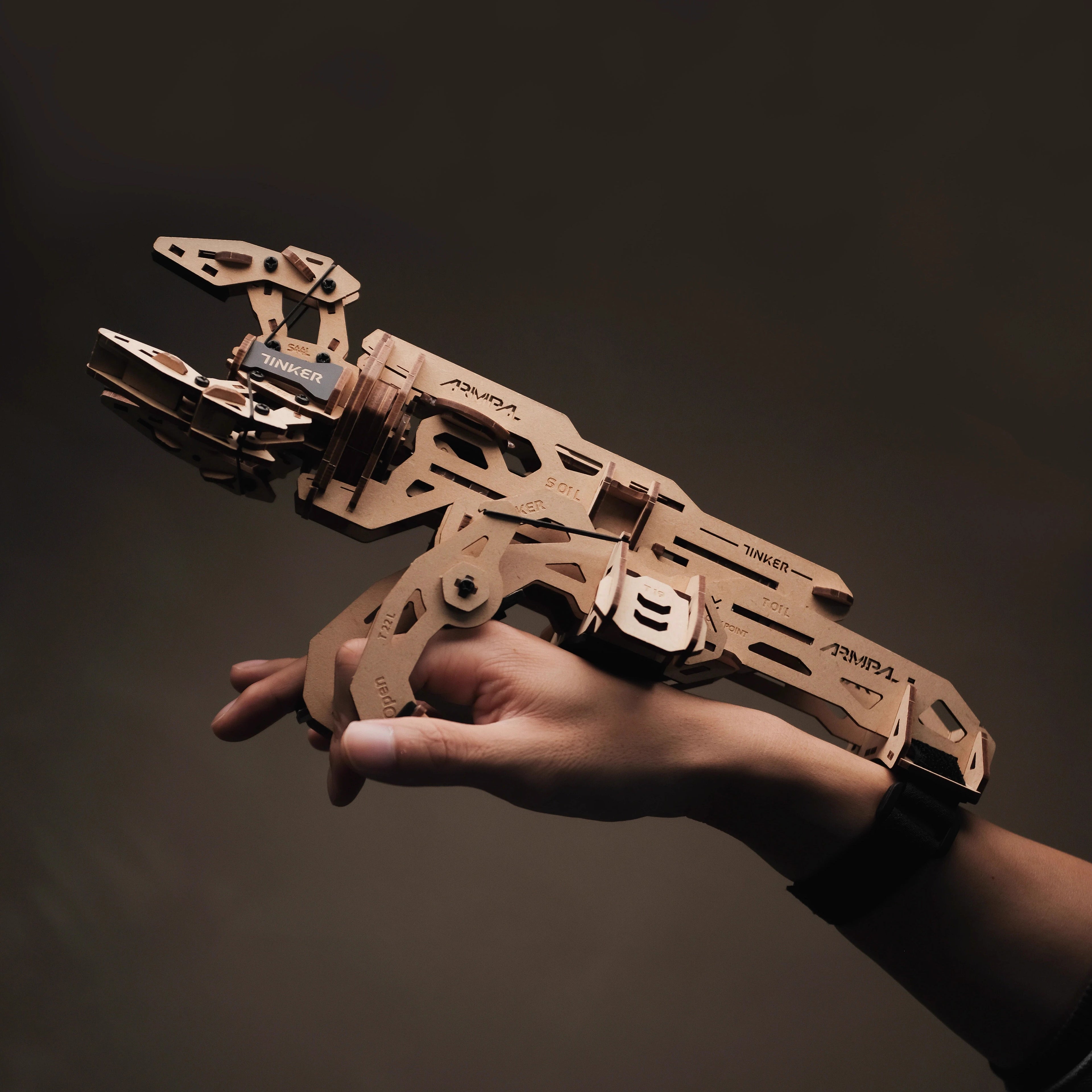 3D Wooden Mechanical Claw Assembly Model