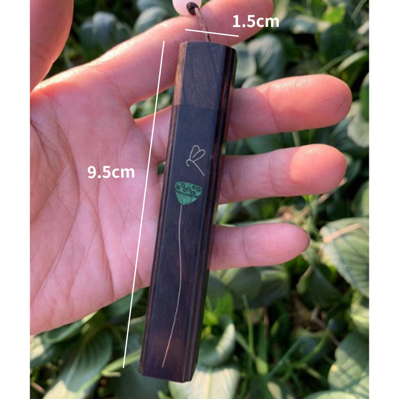 "Ebony Square Windproof Rechargeable Fire Starter"
